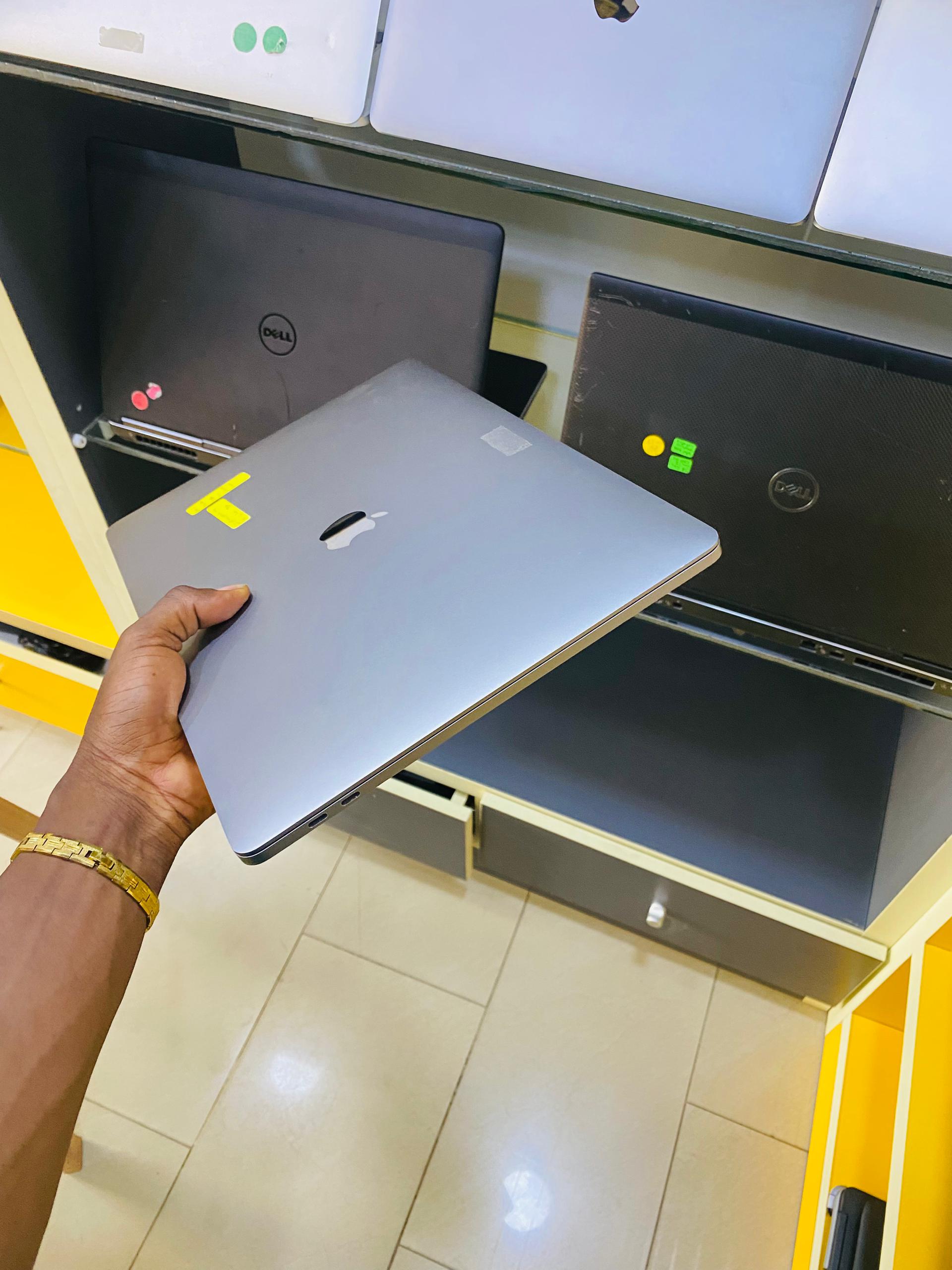 MacBook Pro 2019