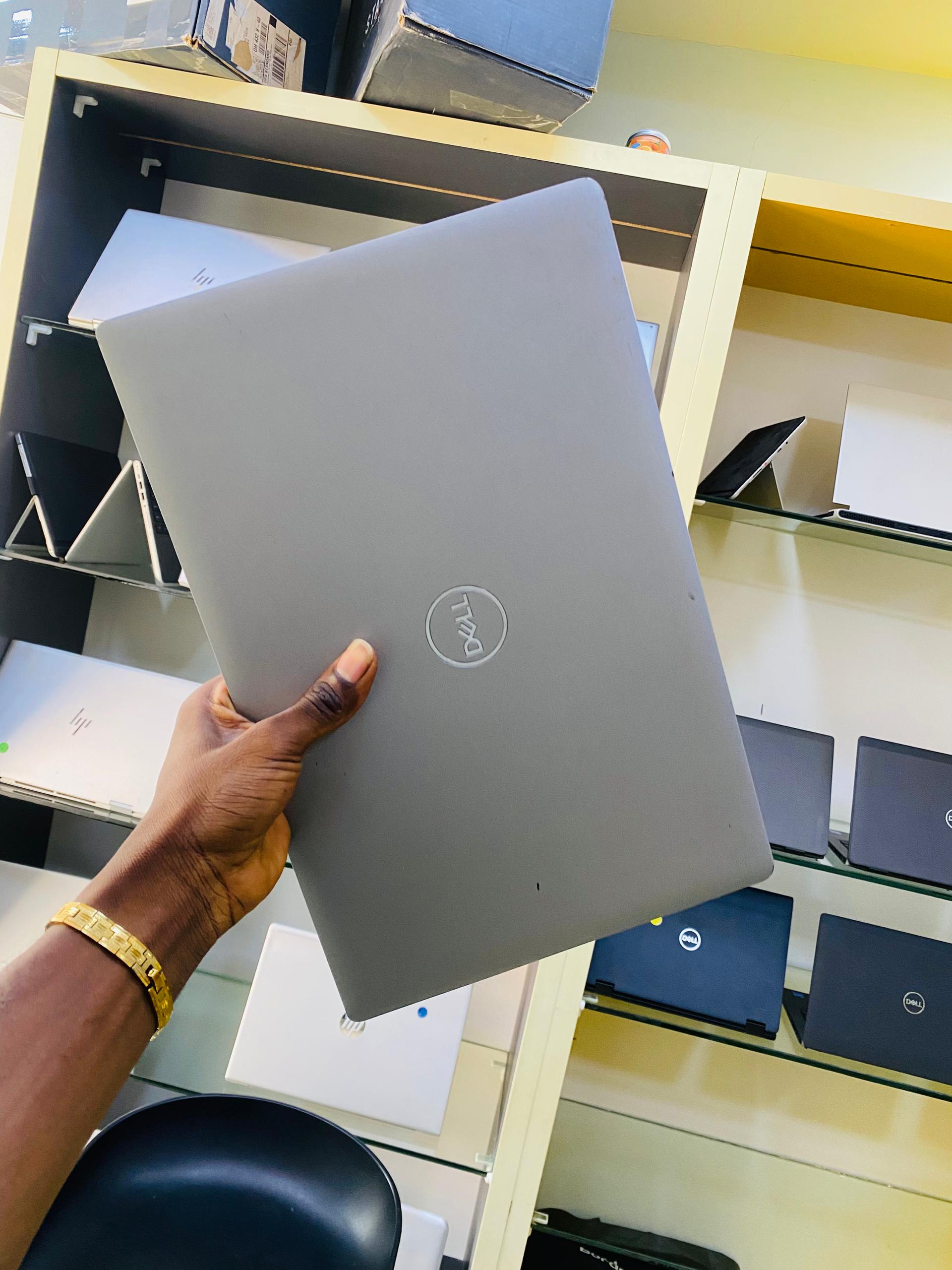 Dell Precision 3561 Mobile Workstation