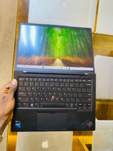 LENOVO THINK PAD X1 CARBON