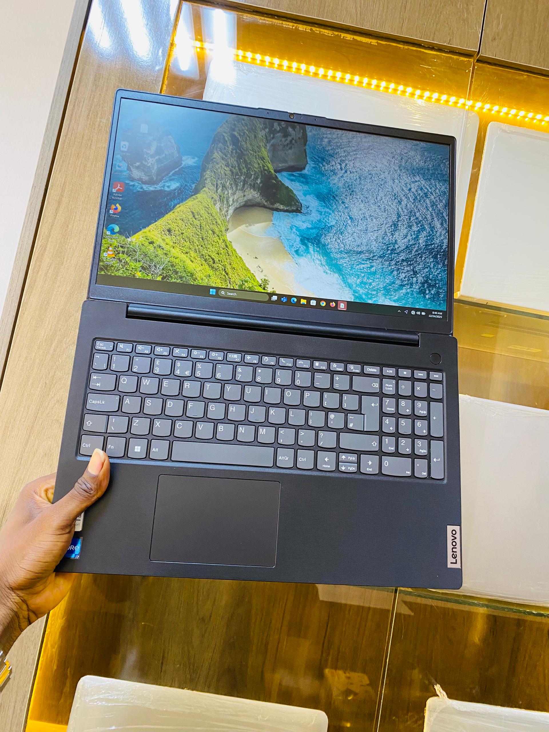 LENOVO IDEALPAD V15 G2