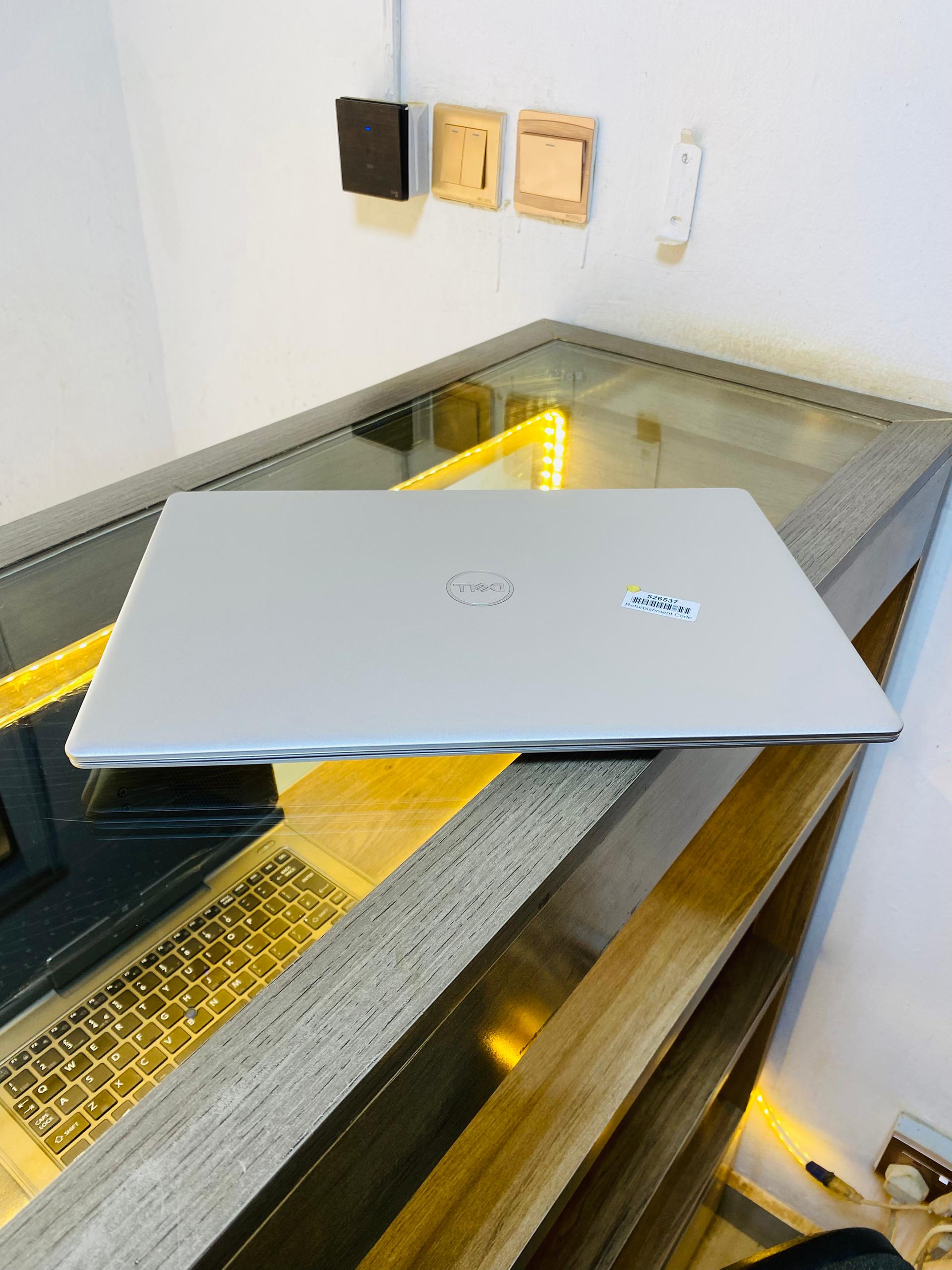 DELL INSPIRON 7591 - Image 2