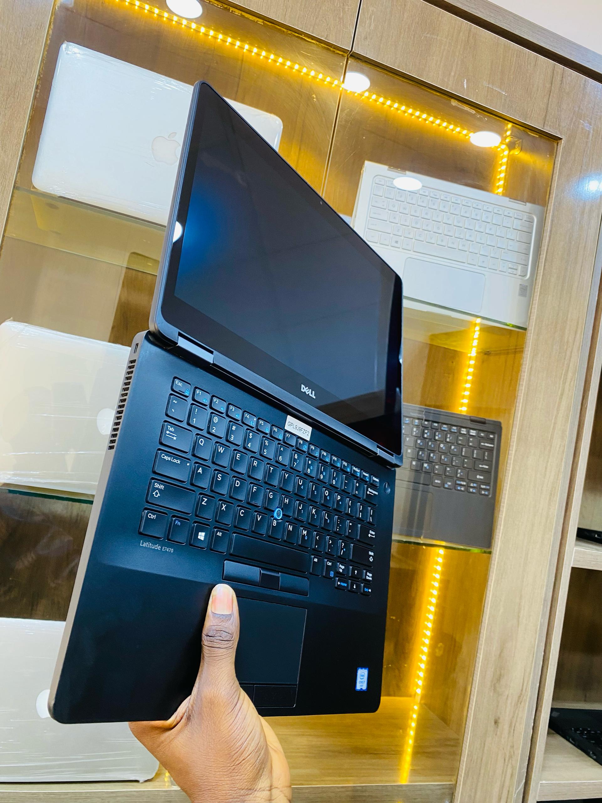 DELL LATITUDE E7470 - Image 3