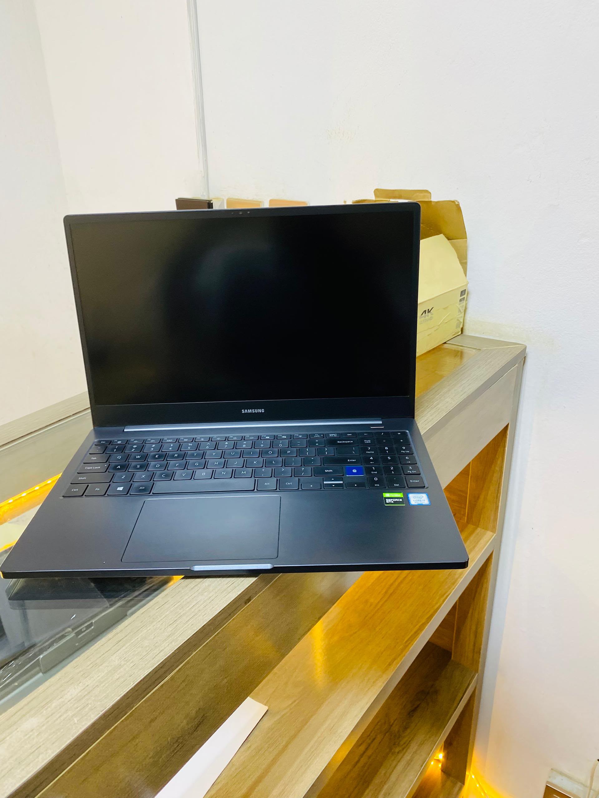 SAMSUNG NOTEBOOK 15 - Image 3