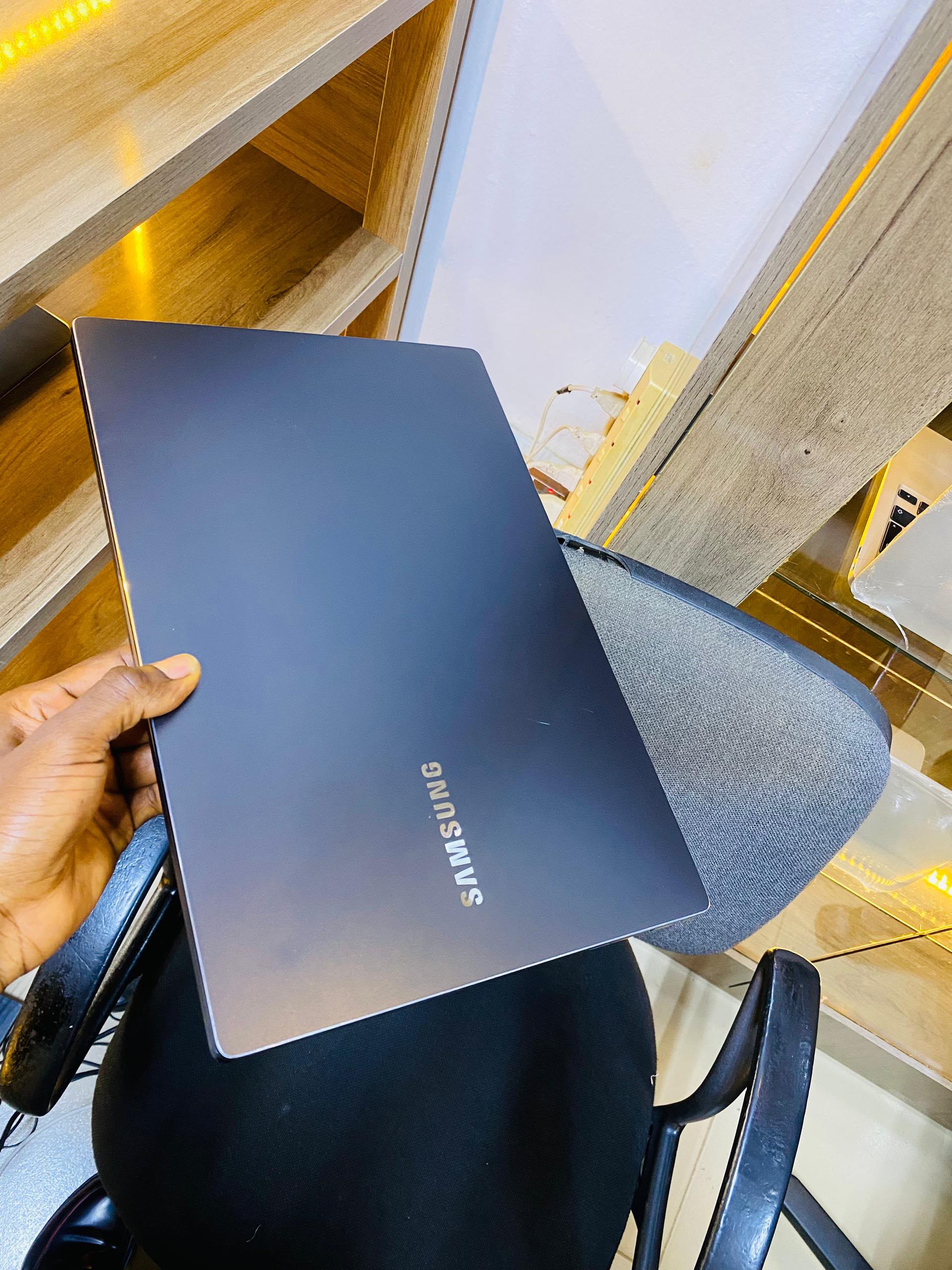 SAMSUNG NOTEBOOK 15