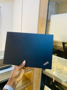 LENOVO THINKPAD T490