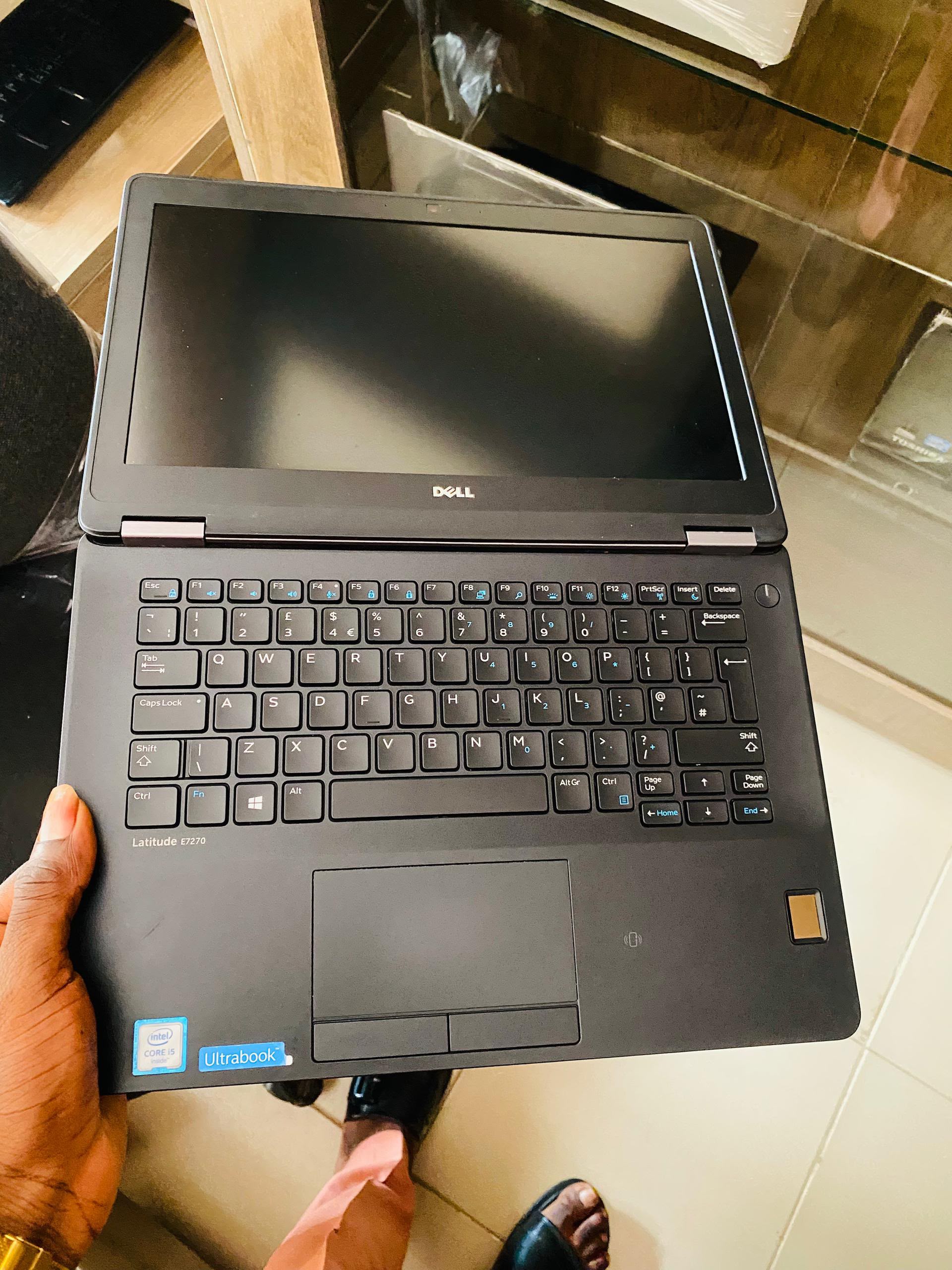 DELL LATITUDE E7270