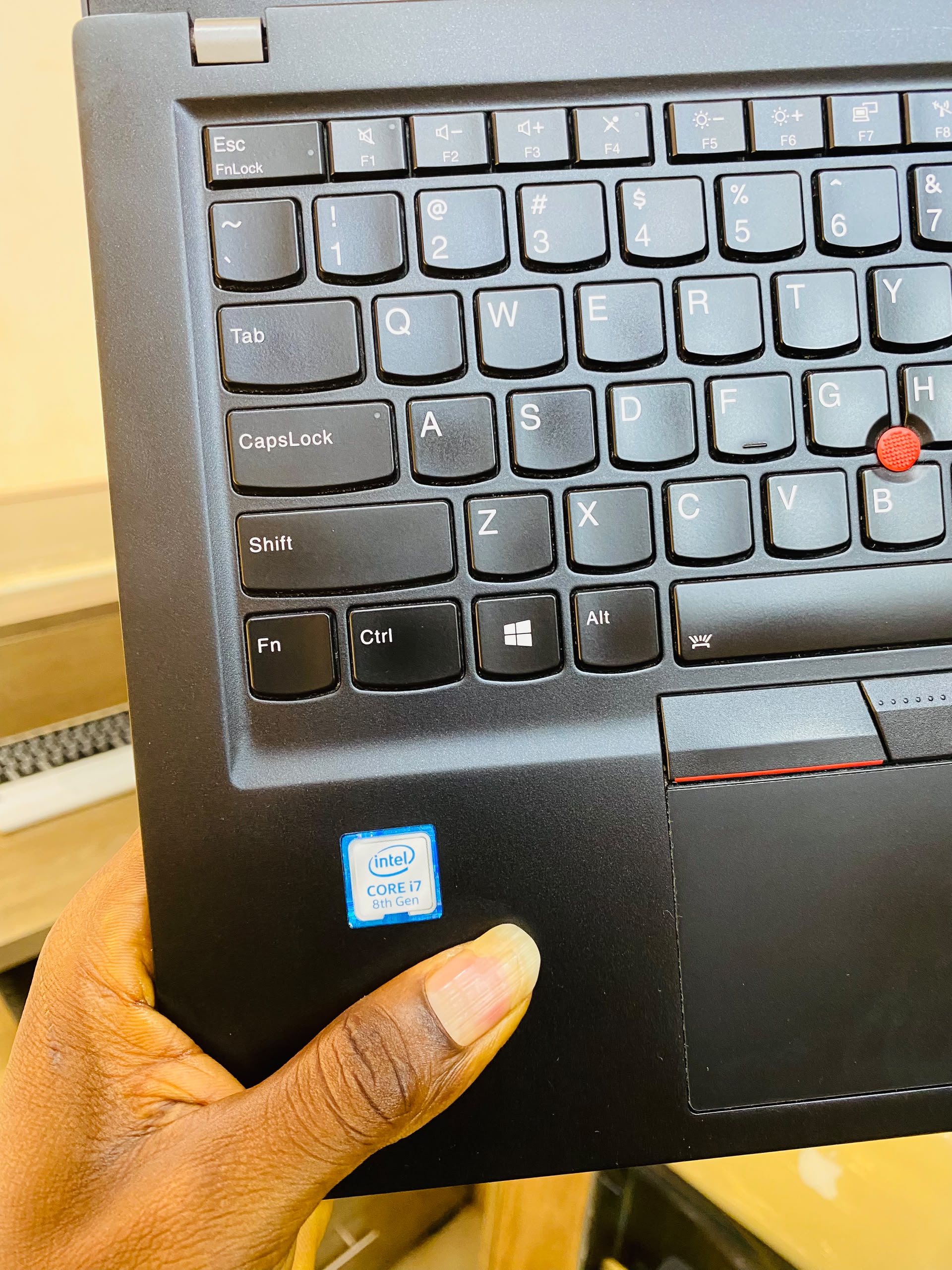 LENOVO THINKPAD T490s - Image 3